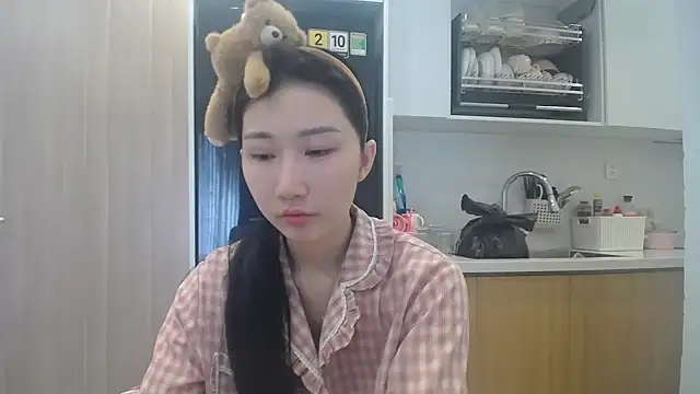 Snapshot of Asiagirll chatting on 07.15.26 Asiagirll online show from 07.15.26