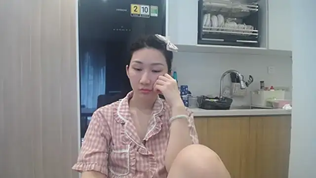 Snapshot of Asiagirll chatting on 07.23.26 Asiagirll online show from 07.23.26