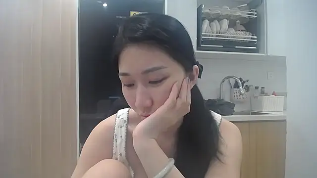 Snapshot of Asiagirll chatting on 07.25.26 Asiagirll online show from 07.25.26