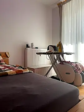 Pia July  online show from 09.16.25