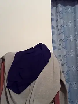 Snapshot of Rolandxxxr chatting on 02.04.25 Rolandxxxr online show from 02.04.25