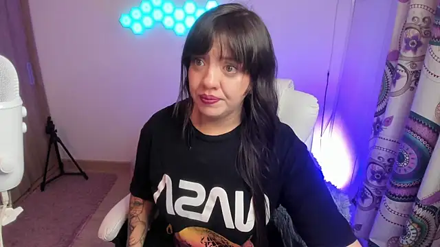 Snapshot of sophia_grants chatting on 10.29.25 sophia grants online show from 10.29.25