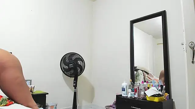 Snapshot of mara2020_69 chatting on 02.16.25 mara2020 69 online show from 02.16.25