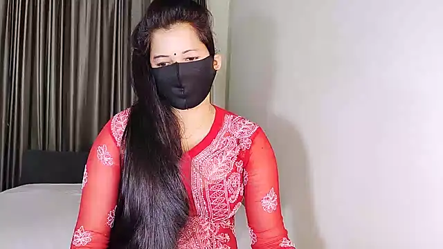 YourLovelyQueen online show from 12.06.24