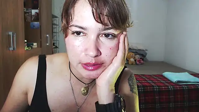 Snapshot of solamatista11 chatting on 12.18.25 solamatista11 online show from 12.18.25