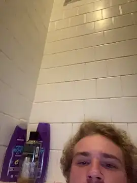 Snapshot of JondusS chatting on 09.27.25 JondusS online show from 09.27.25