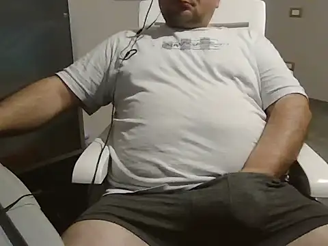 iron boy80 online show from 02.18.25