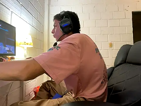 Max TheHorseDick online show from 11.03.25