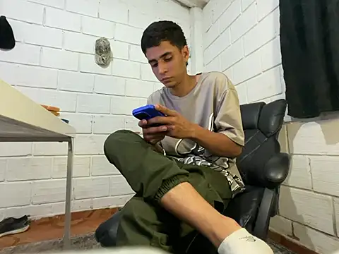 Max TheHorseDick online show from 07.02.26