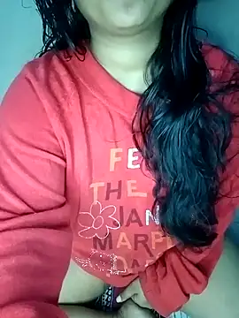 Snapshot of Sweet-Berry chatting on 12.29.24 Sweet-Berry online show from 12.29.24