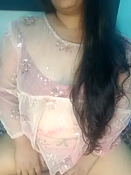 Snapshot of Sweet-Berry chatting on 11.13.25 Sweet-Berry online show from 11.13.25