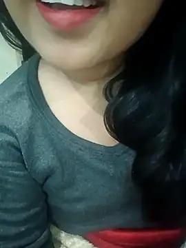 Snapshot of Sweet-Berry chatting on 12.21.25 Sweet-Berry online show from 12.21.25