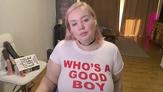 Snapshot of MargotGrey chatting on 02.06.26 MargotGrey online show from 02.06.26