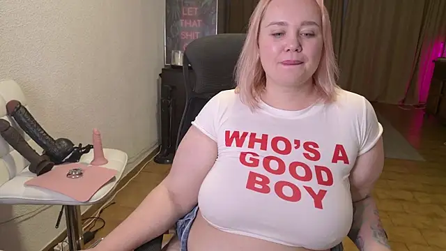 Snapshot of MargotGrey chatting on 02.07.26 MargotGrey online show from 02.07.26