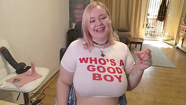 Snapshot of MargotGrey chatting on 02.21.26 MargotGrey online show from 02.21.26