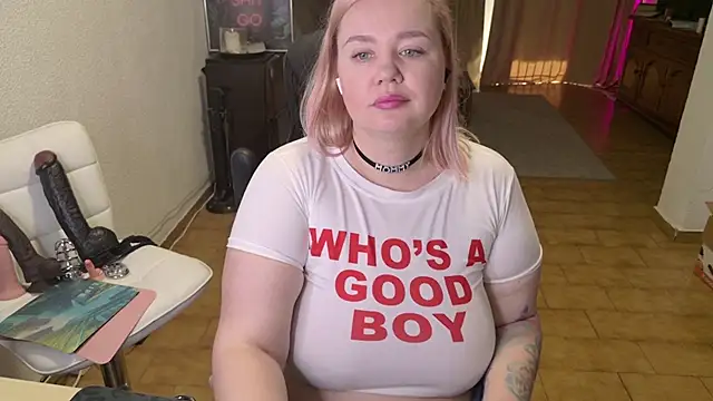 Snapshot of MargotGrey chatting on 02.27.26 MargotGrey online show from 02.27.26