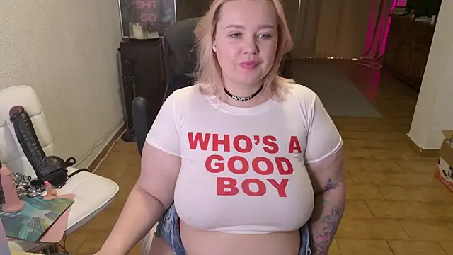 Snapshot of MargotGrey chatting on 02.28.26 MargotGrey online show from 02.28.26