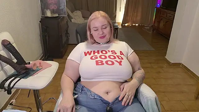 Snapshot of MargotGrey chatting on 03.07.26 MargotGrey online show from 03.07.26