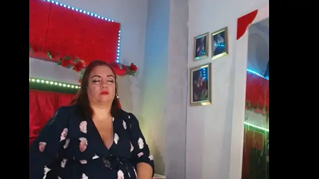 Snapshot of -helen chatting on 01.22.25 -helen online show from 01.22.25