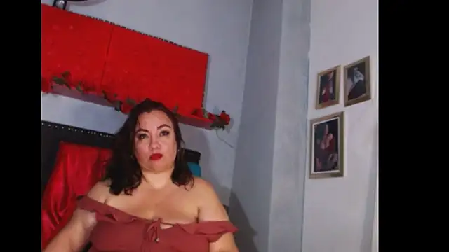 Snapshot of -helen chatting on 02.07.25 -helen online show from 02.07.25