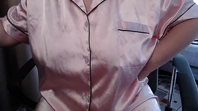 Snapshot of Anita-boobs chatting on 03.08.25 Anita-boobs online show from 03.08.25
