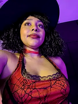 Snapshot of Electric_bae chatting on 10.27.25 Electric bae online show from 10.27.25