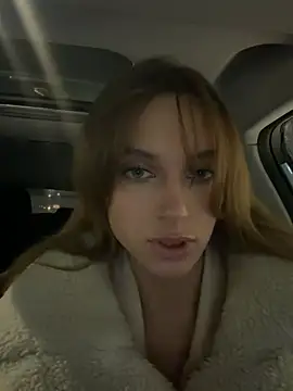 Snapshot of -AngelAri- chatting on 02.25.26 -AngelAri- online show from 02.25.26