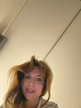 Snapshot of -AngelAri- chatting on 03.21.26 -AngelAri- online show from 03.21.26