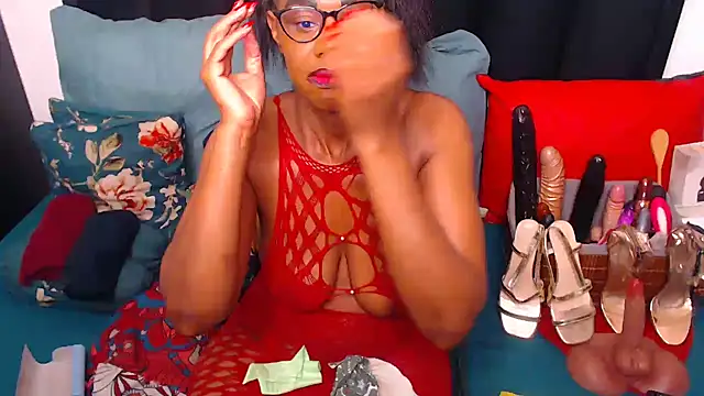 sexybootylicious online show from 10.11.25