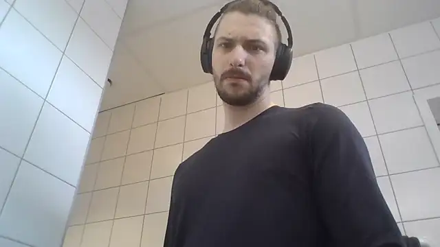 Snapshot of mycurve chatting on 03.23.26 mycurve online show from 03.23.26