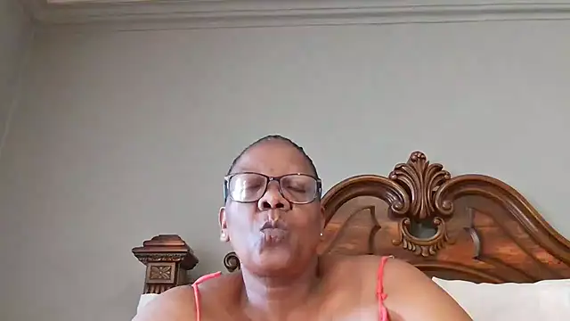 SEXYBOOBSNASS online show from 02.04.25