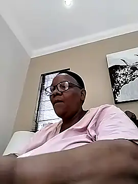 SEXYBOOBSNASS online show from 09.28.25