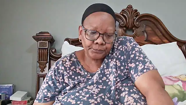 SEXYBOOBSNASS online show from 10.11.25