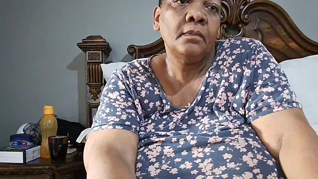 SEXYBOOBSNASS online show from 10.15.25