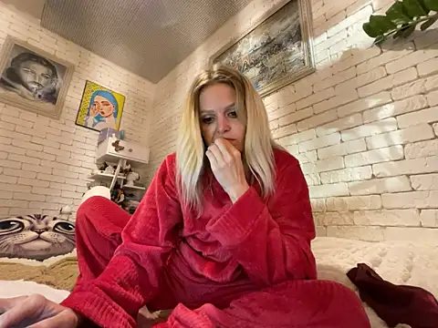 Snapshot of Angel_girllovemy chatting on 01.20.25 Angel girllovemy online show from 01.20.25