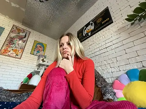 Snapshot of Angel_girllovemy chatting on 02.23.25 Angel girllovemy online show from 02.23.25
