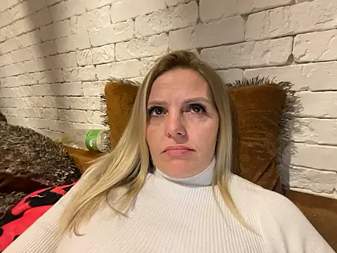 Snapshot of Angel_girllovemy chatting on 02.27.25 Angel girllovemy online show from 02.27.25