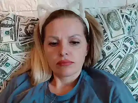 Snapshot of Angel_girllovemy chatting on 09.20.25 Angel girllovemy online show from 09.20.25