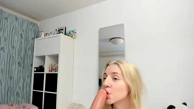 KenzieDawton online show from 02.14.26