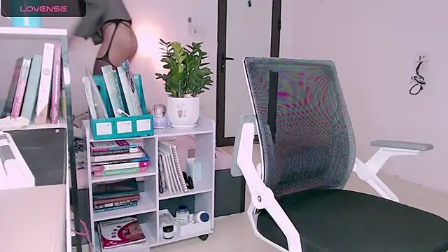 Shyn   online show from 03.17.25