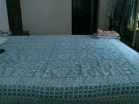Snapshot of Slim_India chatting on 05.12.26 Slim India online show from 05.12.26