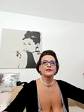 Snapshot of RebeccaNoble chatting on 09.26.25 RebeccaNoble online show from 09.26.25