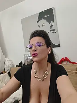 Snapshot of RebeccaNoble chatting on 06.14.26 RebeccaNoble online show from 06.14.26