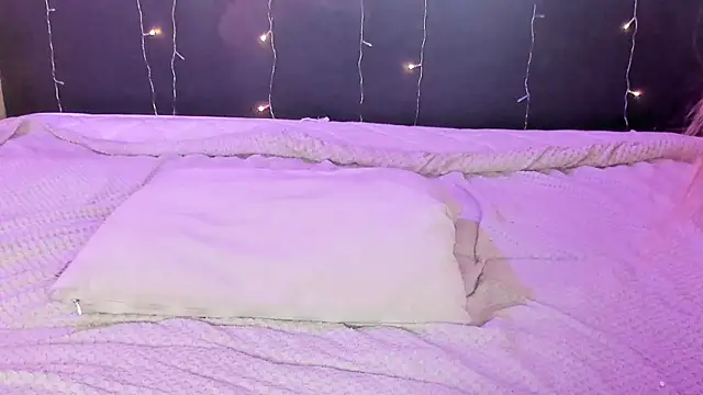 Snapshot of Eva_Merlin3 chatting on 12.27.24 Eva Merlin3 online show from 12.27.24