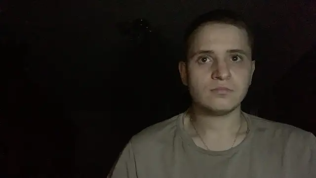 Snapshot of sweaticeboy chatting on 09.20.25 sweaticeboy online show from 09.20.25