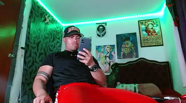 Snapshot of Danielsbigcum chatting on 12.21.24 Danielsbigcum online show from 12.21.24