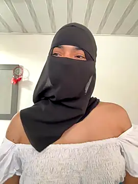 Snapshot of radiagazali chatting on 11.20.25 radiagazali online show from 11.20.25