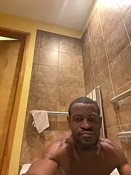 Maculine Stayr online show from 02.21.25