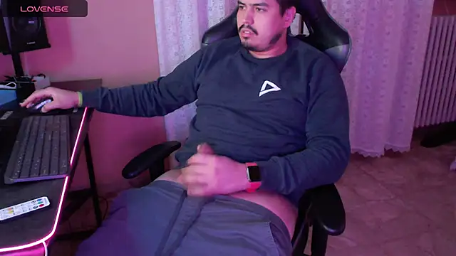 Snapshot of fernan_redsxxx chatting on 02.22.25 fernan redsxxx online show from 02.22.25