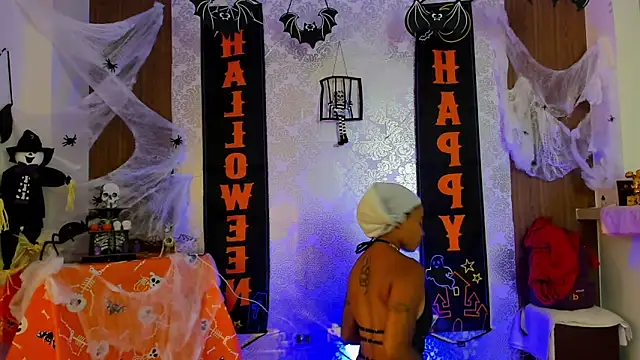 kelly thomson online show from 10.19.25